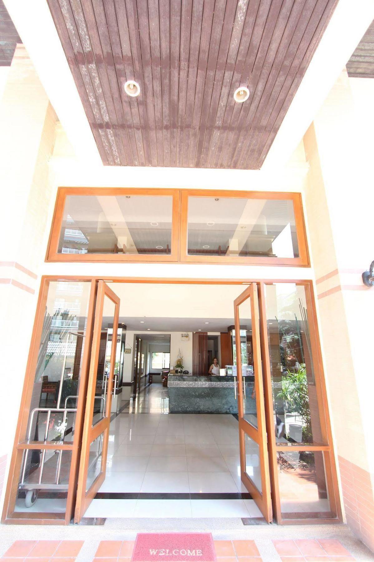 Siam View Hotel And Residence Pattaya Buitenkant foto